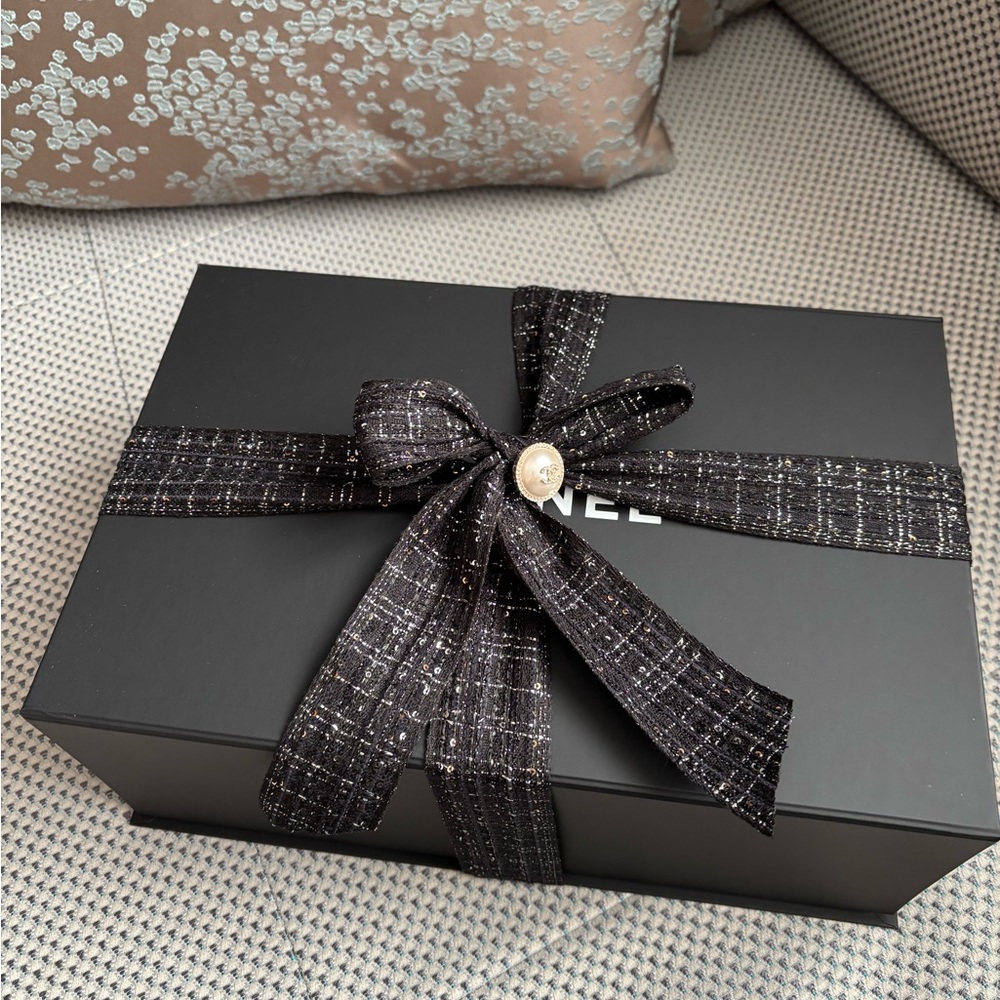 Chanel Mini Flap Lambskin Bag with packaging - Picture 6 of 6